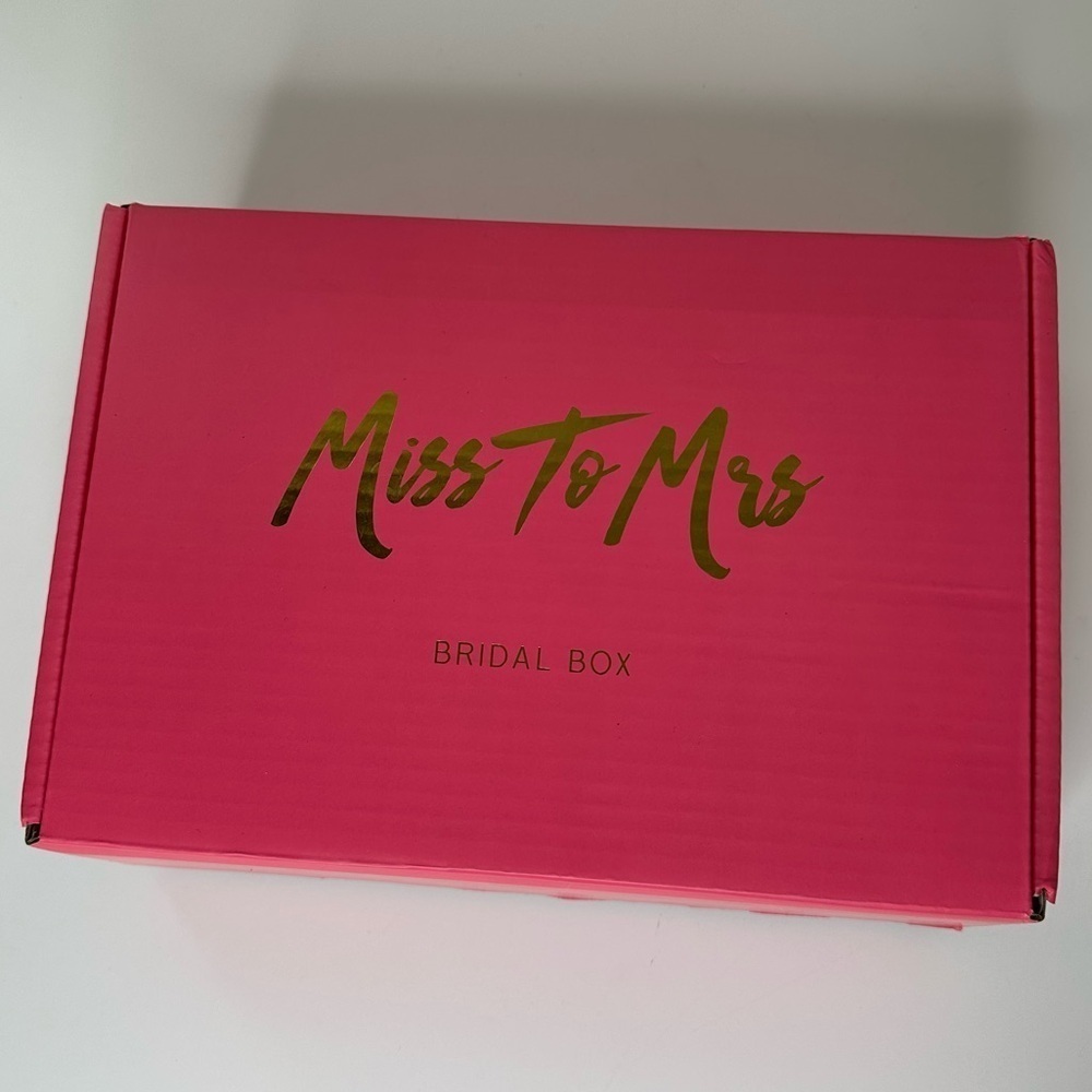 Miss to Mrs honeymooners subscription box